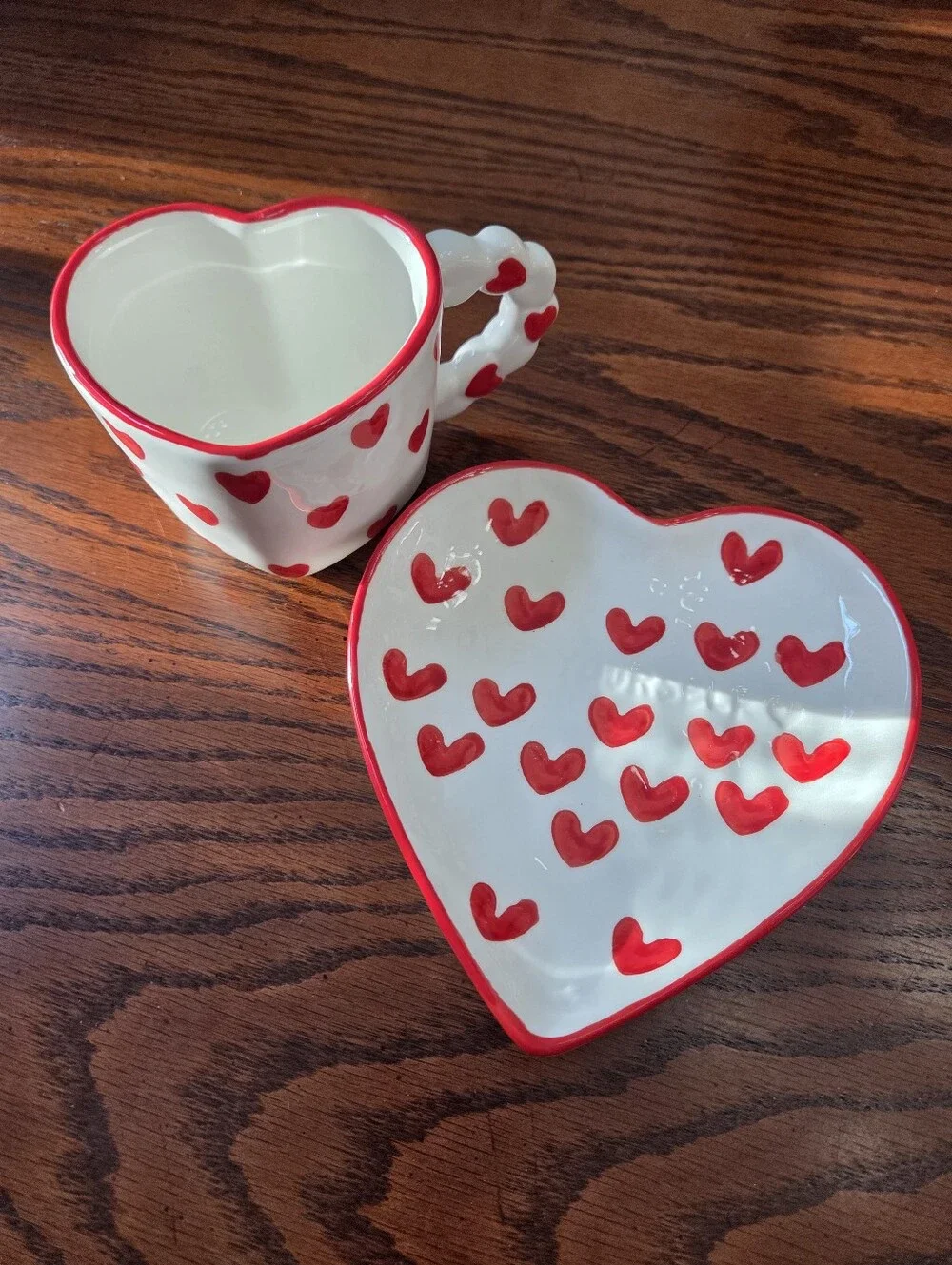 Heart-Shaped Ceramic Dish and Mug Set in White with Red Hearts